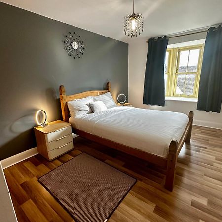 Two Bedroom Flat Town Centre كول شيستر المظهر الخارجي الصورة