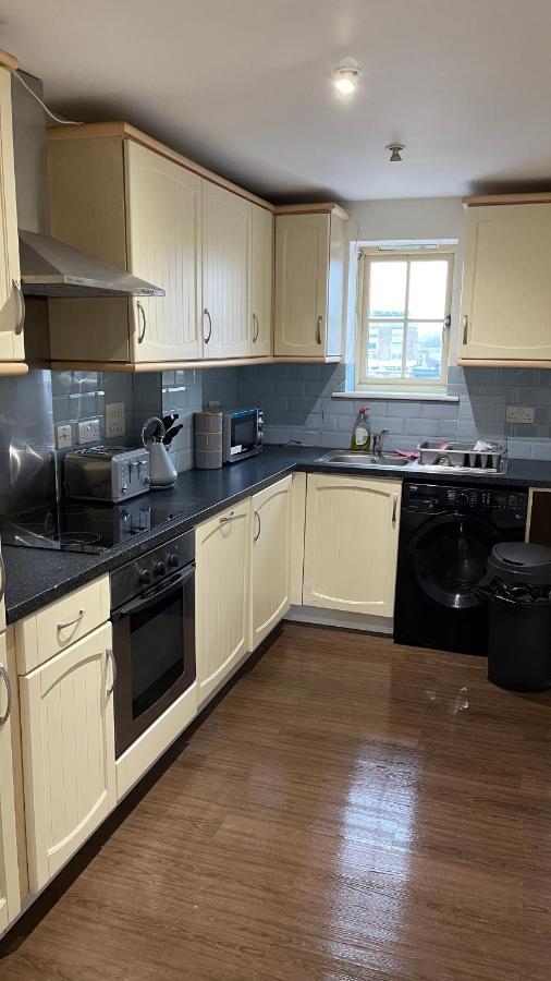 Two Bedroom Flat Town Centre كول شيستر المظهر الخارجي الصورة